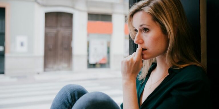 Przewidywana data porodu a strata dziecka – jak przetrwać ten dzień